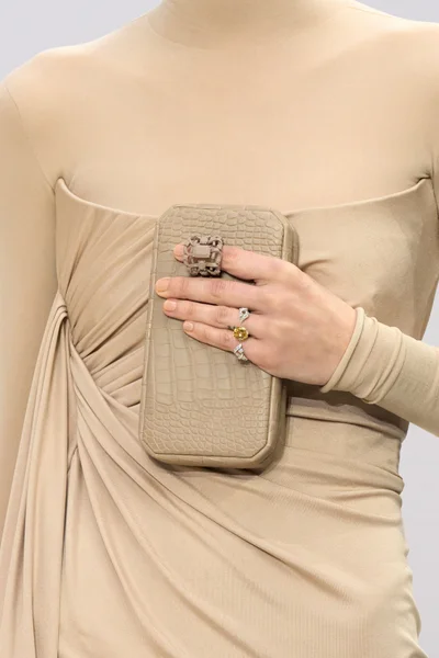 Look 11